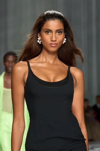 Look 177